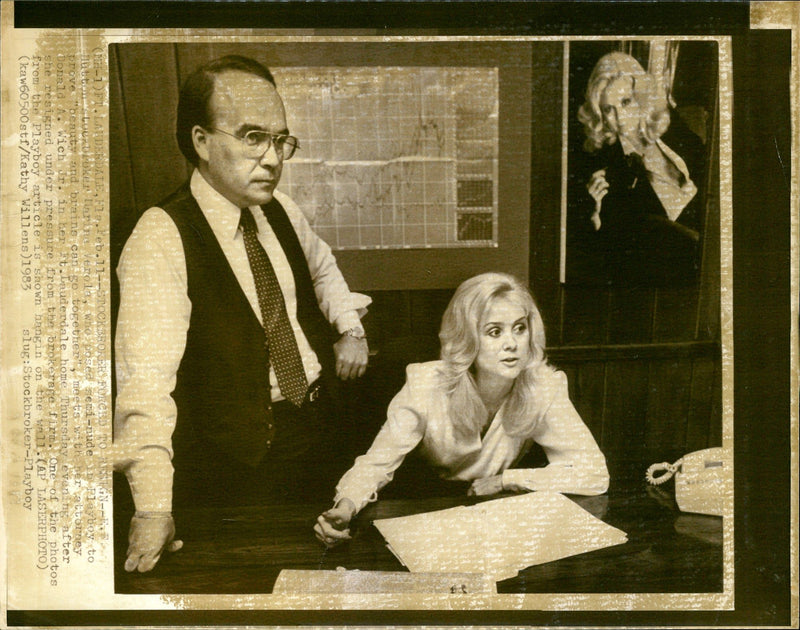 1983 LOE LOKER LARIN VEROLA BOKED SEMI NUDE PLAYBOY KATHY WILLENS TOGETHER - Vintage Photograph