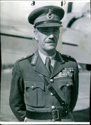 Robertson Baron and his wife - Vintage Photograph