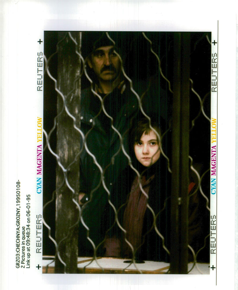 1995 THE RUSSIAN ARMY CONTINUES ITS MASSIV YANNIS BEHRAKIS GRZ WRITER CAPITAL - Vintage Photograph