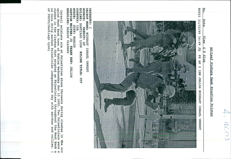 1995 LEAF PICTURE DESK PROOFING PRINTER SANTIAGO LYON TITLE WRITER COUNTRY - Vintage Photograph