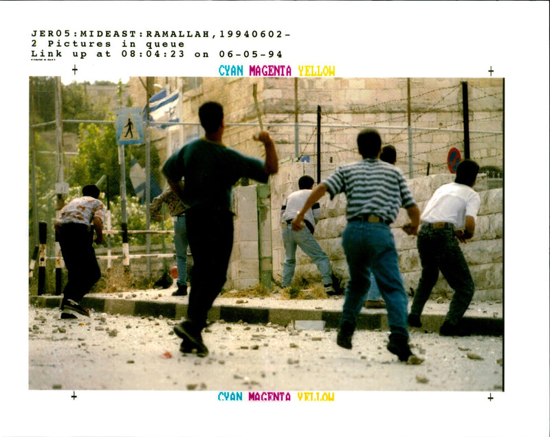 1994 YOUNG PALESTINIAN JIM HOLLANDER JERO STYLE WRITER COUNTRY MEMBERS - Vintage Photograph
