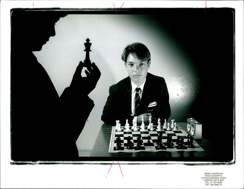 1992 HAS EXCELLENT MUSIC WITH REGULAR EXTRA CURRICULARA BARRY MARSDEN PUBLISHED - Vintage Photograph