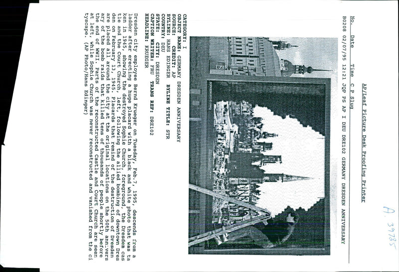 1995 ANNIVERS HANS EDINGER BERND KRUEGER WHITE WRITER BLACK COUNTRY TITLE - Vintage Photograph