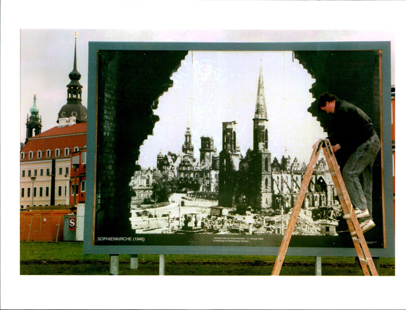 1995 ANNIVERS HANS EDINGER BERND KRUEGER WHITE WRITER BLACK COUNTRY TITLE - Vintage Photograph