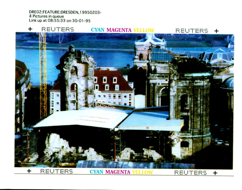 1995 DRESDEN PLANS MARK THE ANNIVERSARY BOMBI WRITER COUNTRY BRITISH - Vintage Photograph