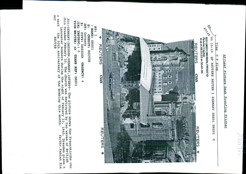 1995 THE FRAUENKIRCHE CHU CHIN DRESDEN WAS DESTROYED TWO WAVES WRITER BRITISH - Vintage Photograph