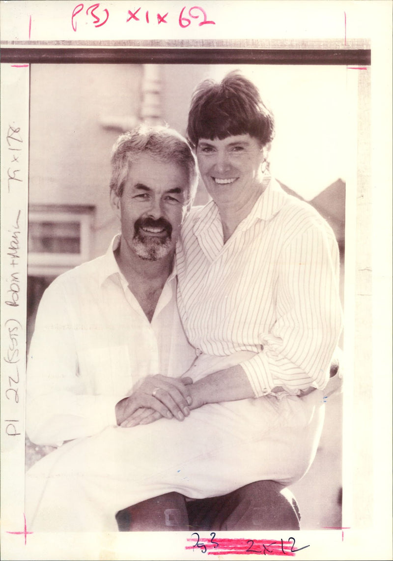 1992 ROBIN HOOD AND HIS MURDERED WIFE MARION HOODS MAR PUBLISHED - Vintage Photograph