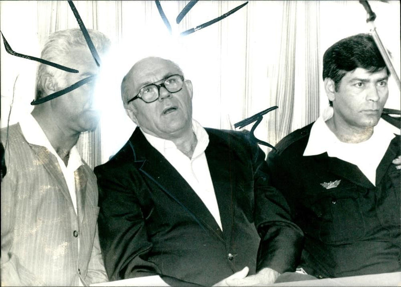 War criminal John Demjanjuk (c) at Ayalon Prison - Vintage Photograph