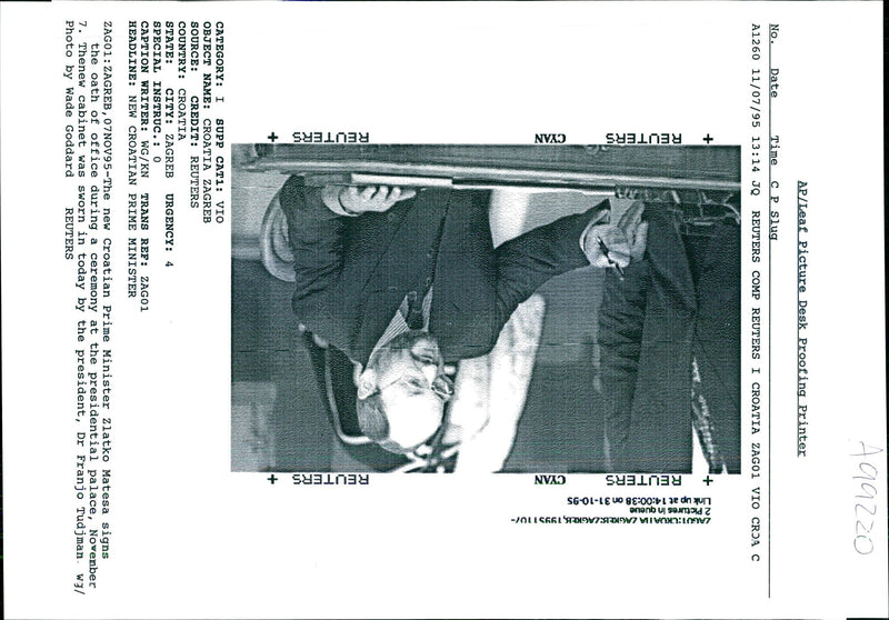 1995 AGAZZO LEAF PICTURE DESK PRO TONY PRIME WRITER COUNTRY PALACE PRESIDENT - Vintage Photograph