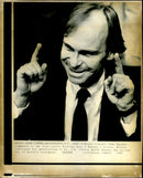 1982 HOUSE COUNSEL JOHN NIELDS CONTINUED REUTER COLLEEN COMBES SECOND IRAN - Vintage Photograph