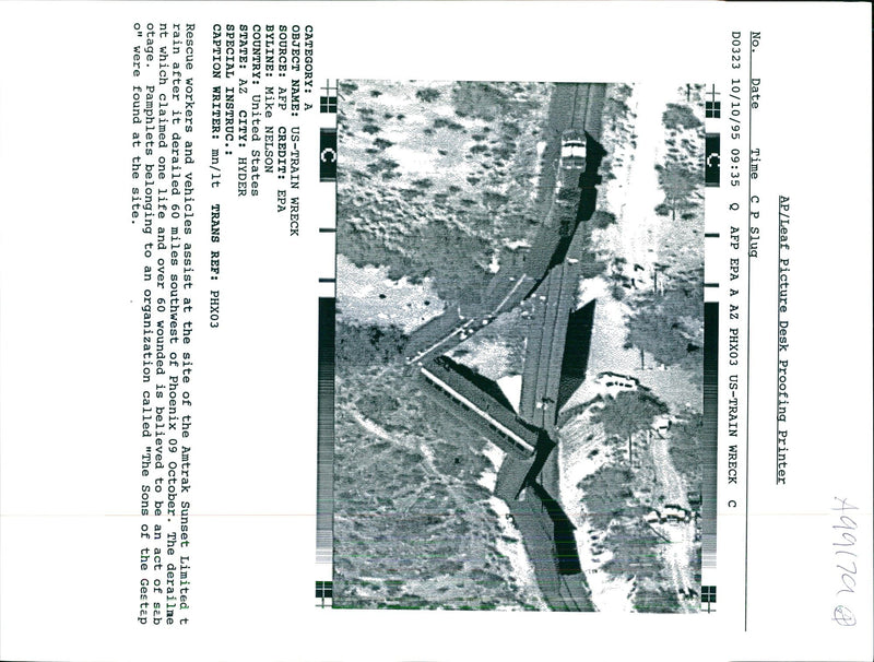 1995 THE DERAILNE WHICH CLAIMED ONE LIFE AND OVER USA WRITER UNITED COUNTRY - Vintage Photograph