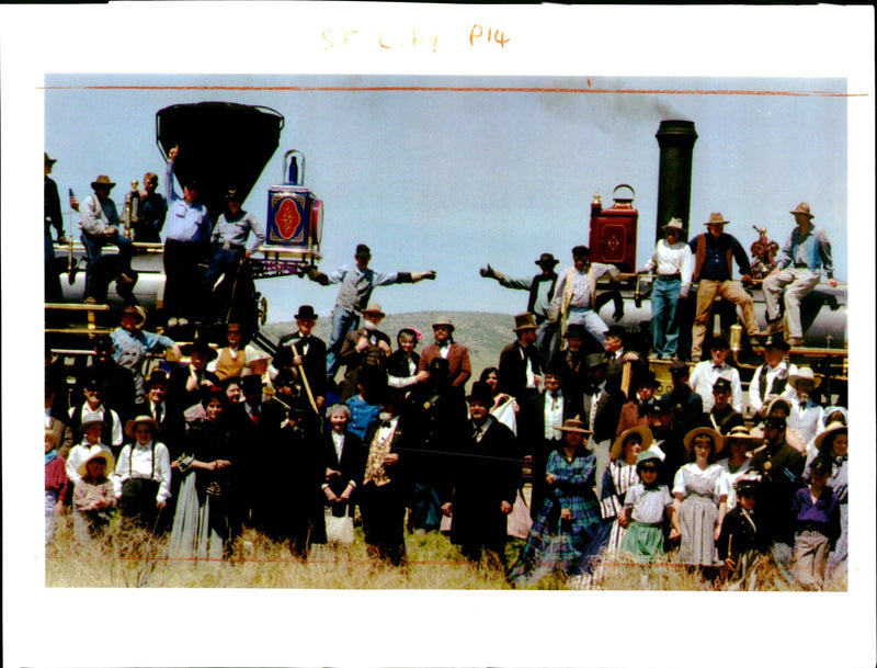 1994 REENACTMENT CEREMONY YEARS AGO THAT BOUND NAT TITLE USA WRITER TOGETHER - Vintage Photograph