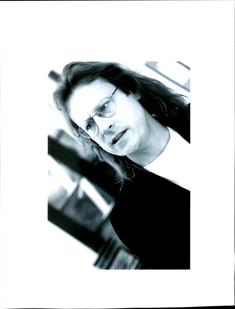 1995 LEAF PICTURE DESK PROOFING PRINTER DATE TIME SLUG MUSIC WRITER - Vintage Photograph