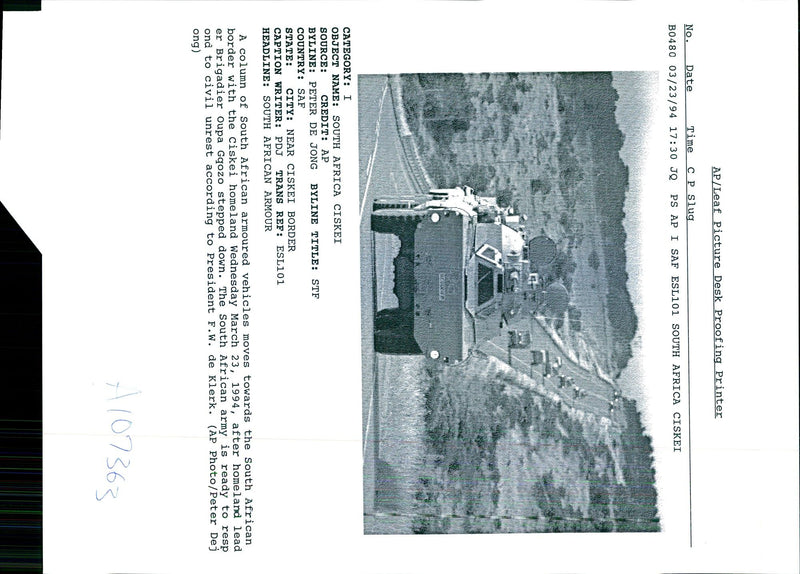 1994 THE SOUTH AFRICAN ARMY READY RESP PETER JONG TITLE WRITER PRESIDENT - Vintage Photograph