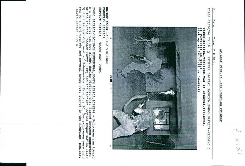 1994 LEAF PICTURE DESK PROOFING PRINTER DATE TIME SLUG WRITER COUNTRY - Vintage Photograph