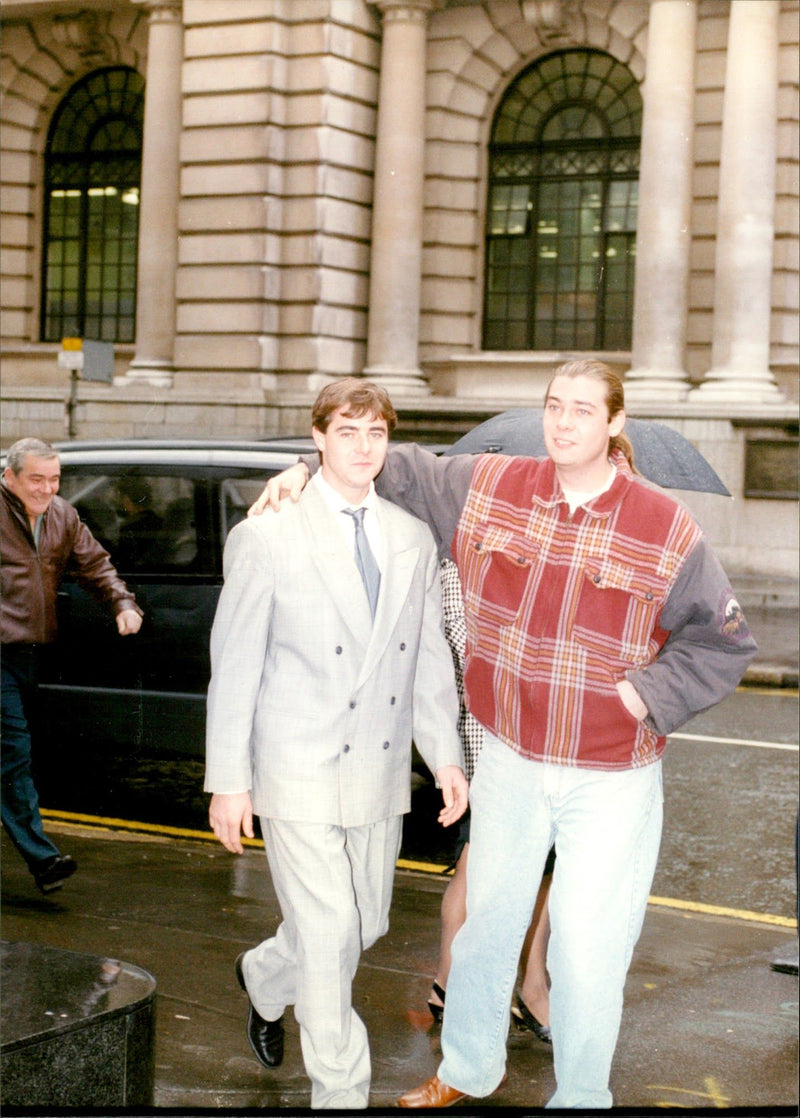 GARY HOSKINS DEFENDENT TRIAL MURDER OCTM PANER CHADCHARAN OLD BAILEY - Vintage Photograph