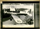 1988 PILOT JOHN FARLEY FLYING PLANE WHICH GAVE GEROBATIC DISPLAY CASSIDY - Vintage Photograph