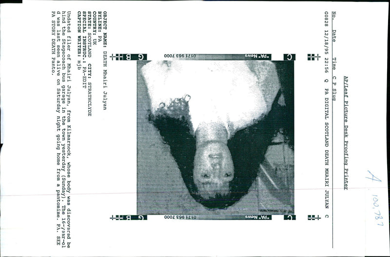 AND LEAF PICTURE DESK PROOFING PRINTER DATE TIME DEATH WRITER COUNTRY - Vintage Photograph