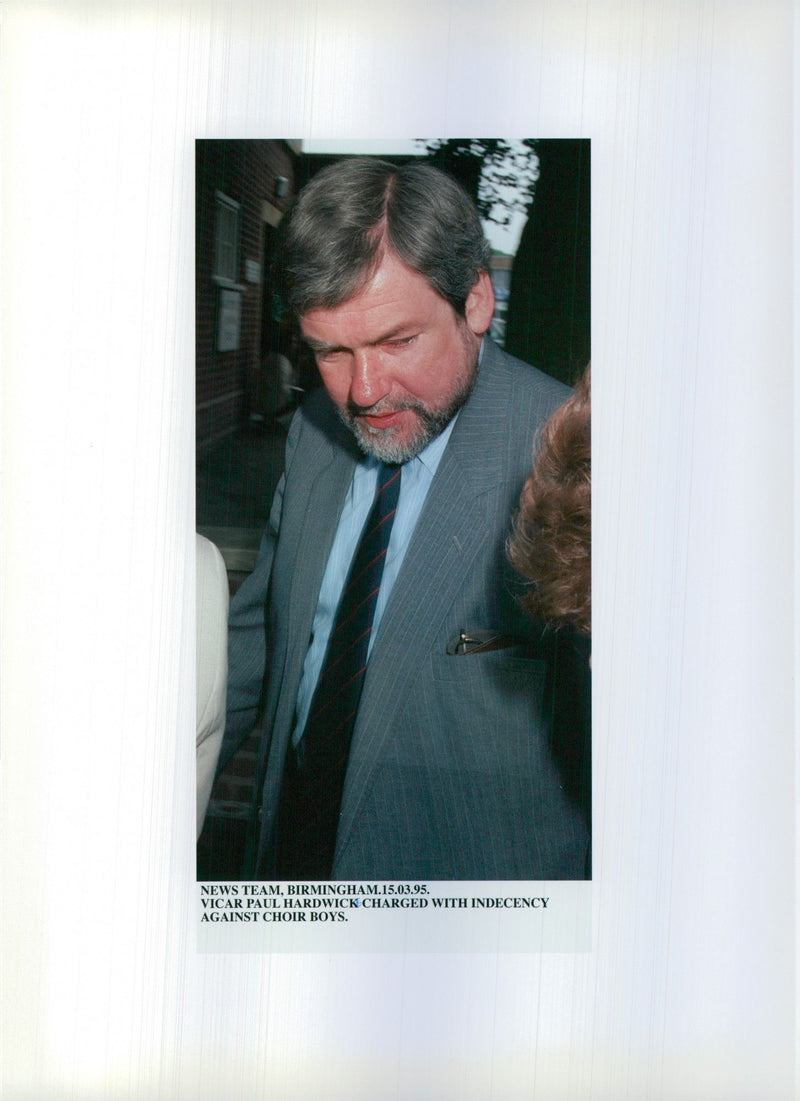 1995 VICAR PAUL HARDWICK CHARGED WITH INDECENCY AGAINST CHOIR BOYS TOTAL - Vintage Photograph