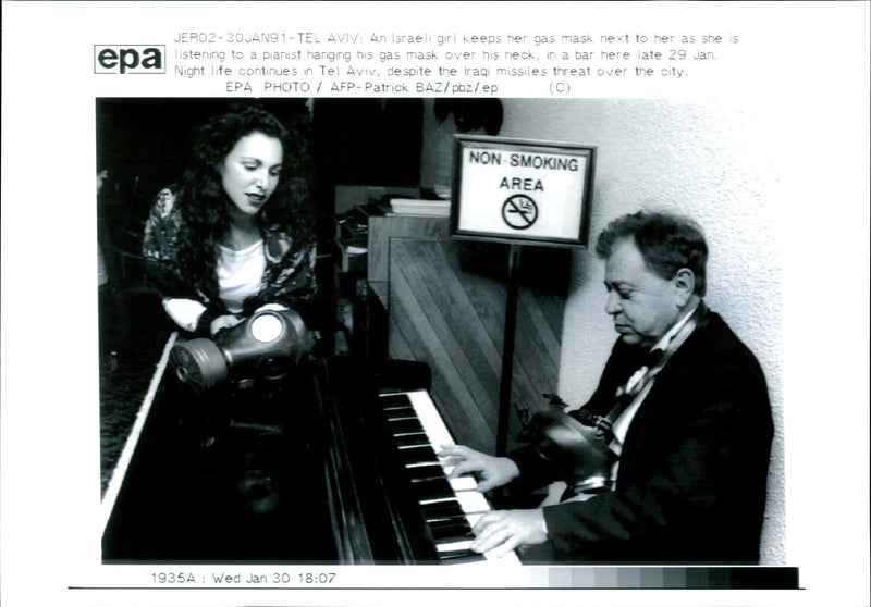 NIGHT LIFE CONTINUES TEL AVIV DESPITE THE IRAQI MISSILE PATRICK BAZ AIR - Vintage Photograph