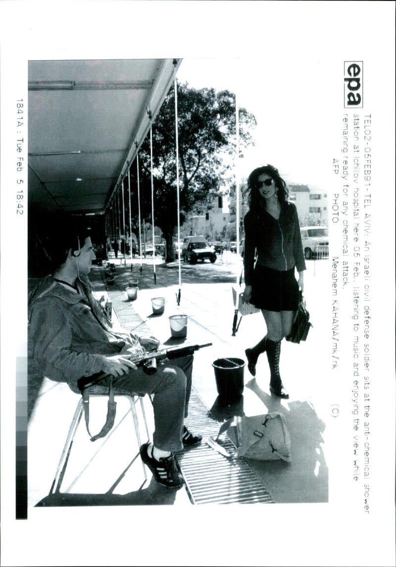 1991 ISRAELI SOLDIERS KILLED ROCKET ATTACK GAZA MENAHEM KAHANA AIR MUSIC - Vintage Photograph