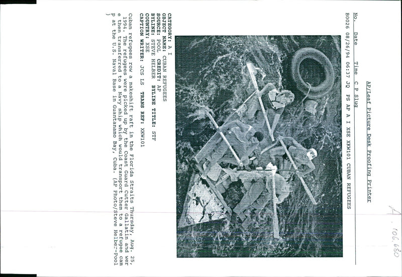 1994 CUBAN REFUGEES ROW STEVE HELBER JCS SHIP WRITER COUNTRY NAVY TITLE - Vintage Photograph