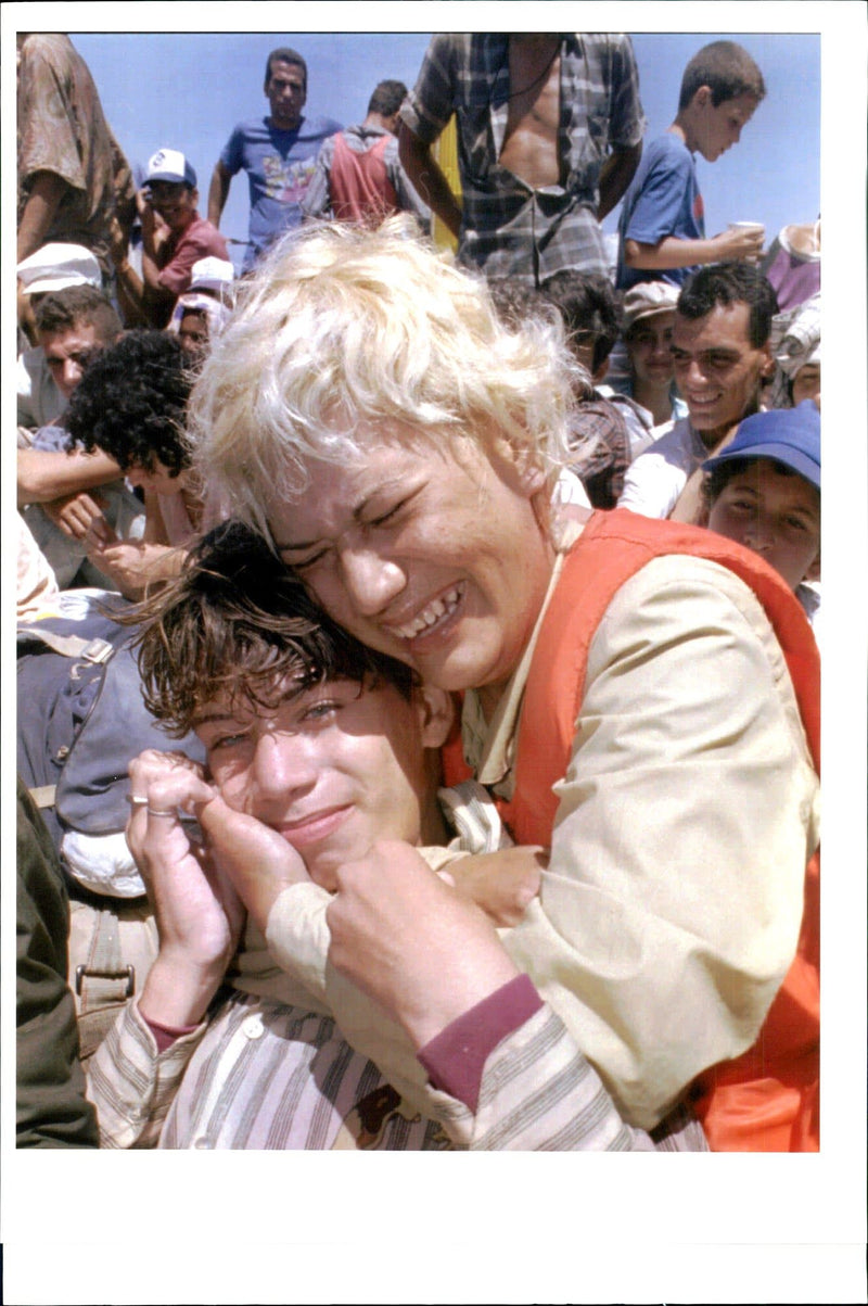 1994 MARIA JOSEFA FONSECA WAS RESCUED WRITER COUNTRY FAMILY TITLE MEMBERS - Vintage Photograph