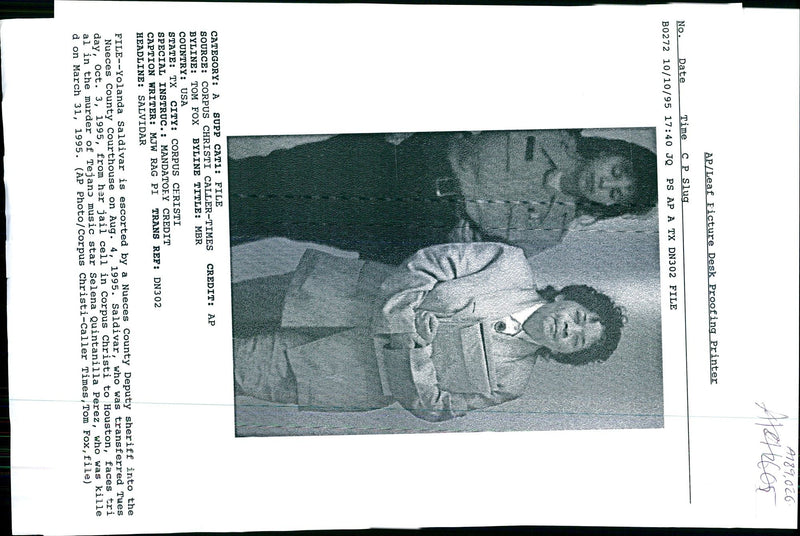 1995 YOLANDA SALDIVAR FACES TRI MUSIC WRITER USA STAR TITLE - Vintage Photograph