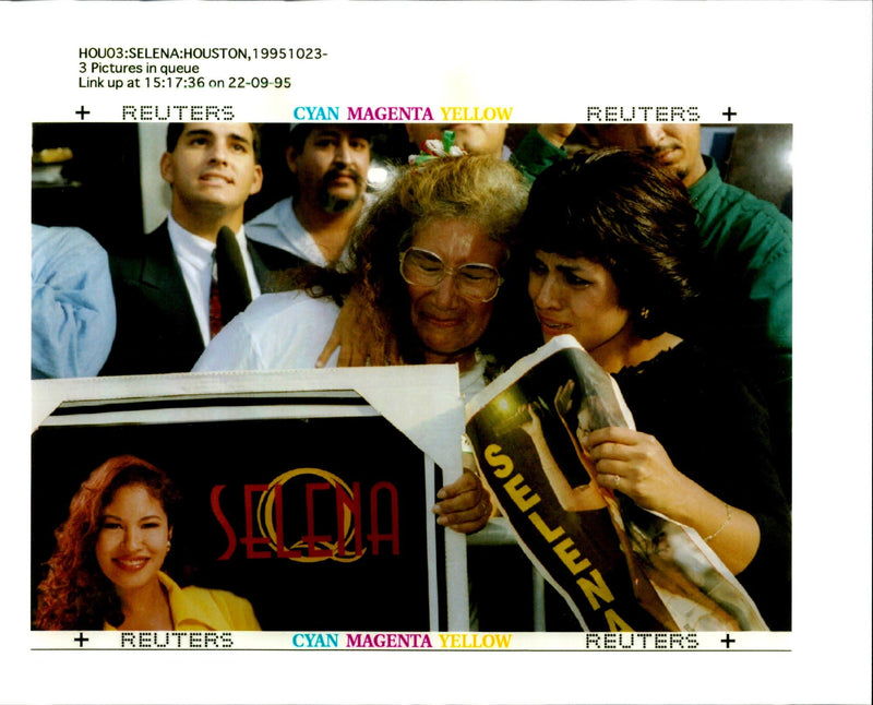 1995 YOLANDA SALDIVAR WAS FOUND MARIA CONTRERAS STAR USA WRITER COUNTRY - Vintage Photograph