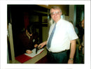 1994 VOJISLAV SESELJ AND FOUR OTHER SRDJAN ILIC TITLE WRITER LEADER COUNTRY - Vintage Photograph