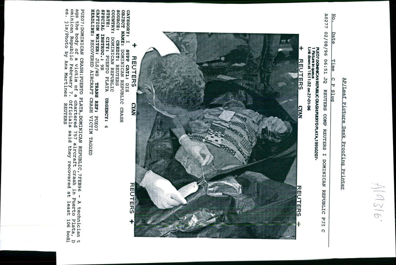 1996 PUE DOMINICAN REPUBLIC CRASH PUERTO ANA MARTINEZ AIRCRAFT WRITER COUNTRY - Vintage Photograph