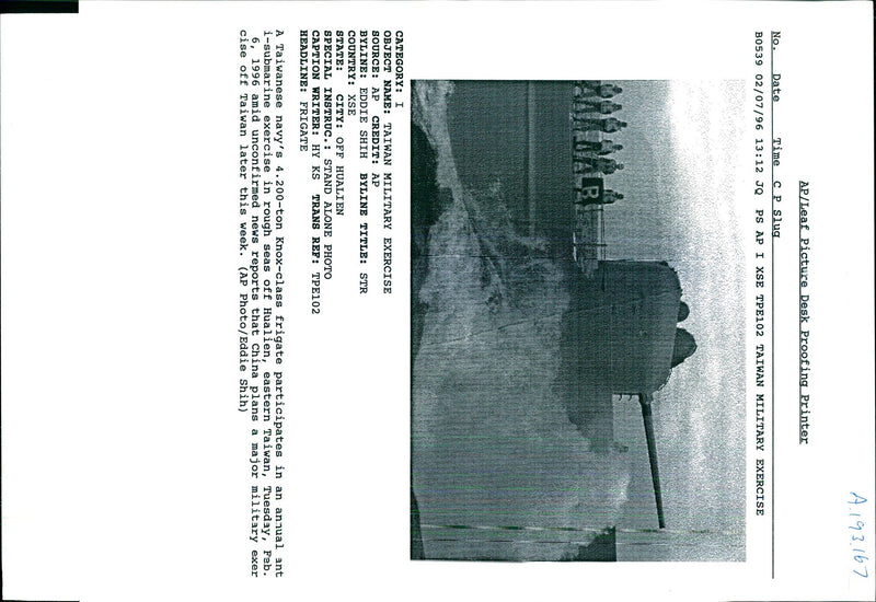 1996 TAIWANESE NAVYS TON KNOX CLASS FRIGATE PARTICIPATES MILITARY WRITER CHINA - Vintage Photograph