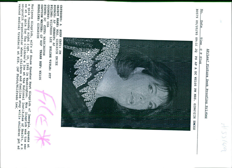 1995 MARIANNE GINGRICH WAS THE EMC WILFREDO LEE MRS TITLE USA WRITER WIFE - Vintage Photograph