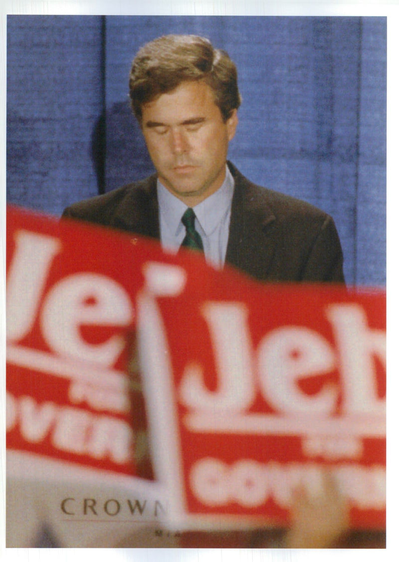 1994 LEAF PICTURE DESK PROOFI LYNNE SLADKY BUSH TITLE USA WRITER COUNTRY - Vintage Photograph