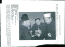 1995 BOSNIAN CARDINAL VINKO PULJIC RECEIVES RIKARD LARMA TITLE WRITER COUNTRY - Vintage Photograph