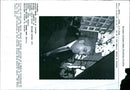 1995 LEAF PICTURE DESK PROOFING KASSAR SHIP WRITER ARRIVES ITALIAN TITLE - Vintage Photograph
