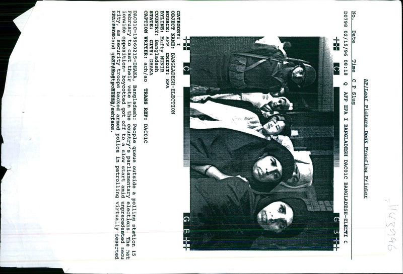 BANGLADESHS PARLIAMENTARY ELECTIONS GOT OFF SLOW POLICE WRITER COUNTRY - Vintage Photograph