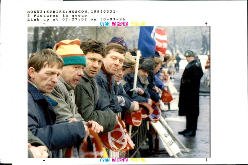 1994 COALMINERS PROTEST AGAINST LOW LIVING STANDARDS AND RUSSIAN WRITER RUSSIA - Vintage Photograph