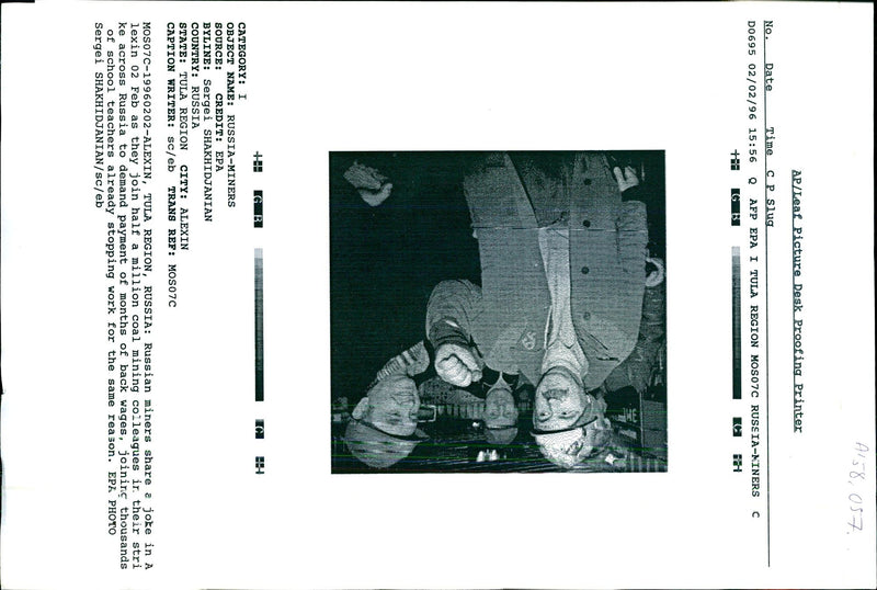 1996 HALF MILLION COAL MINING COLLEAGUES THEIR BACH RUSSIAN WRITER RUSSIA - Vintage Photograph