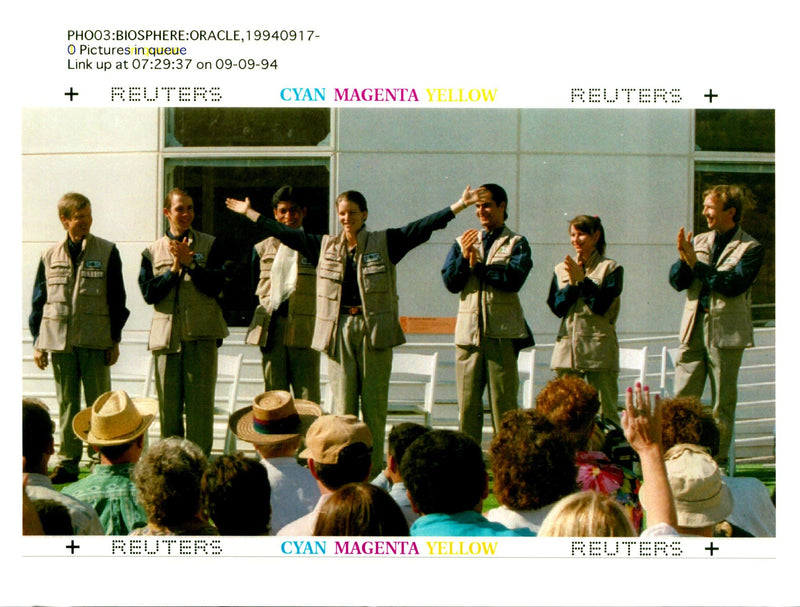 1994 SEVEN SCIENTISTS EMERGED FROM BILL SMITH JEFF WRITER USA MEMBERS JOHN - Vintage Photograph