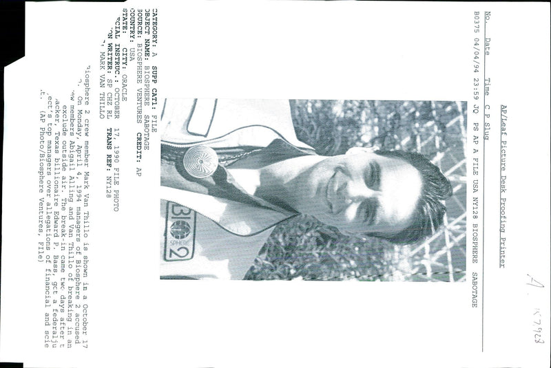 1994 MONDAY APRIL MANAGERS BIOSPHER EDWARD SYKES ABIGAIL USA AIR WRITER - Vintage Photograph