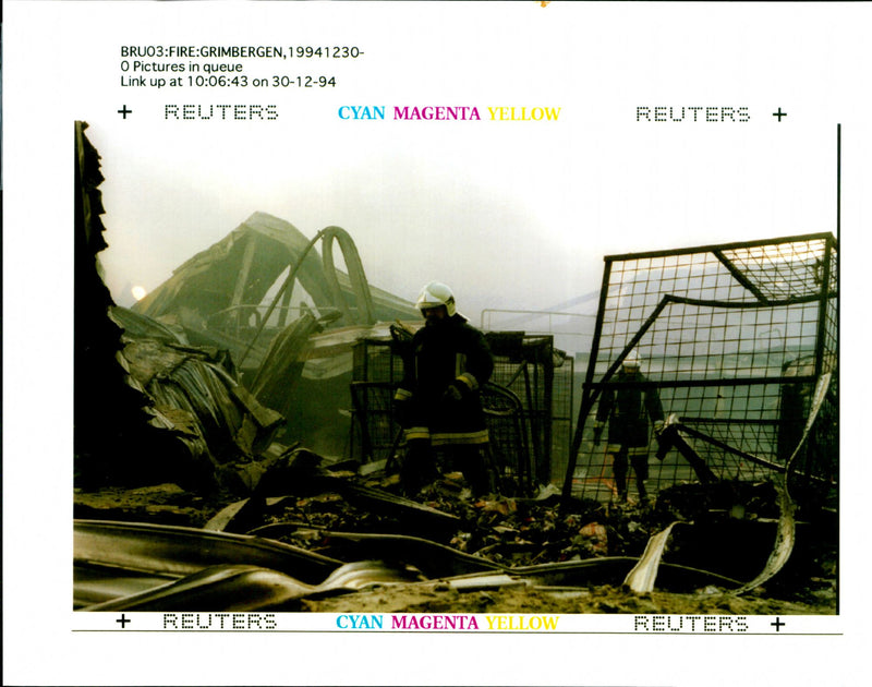 1994 FIREFIGHTERS WALK DECEMBER RECKAGE BUILDING THAT WAS ALM WRITER BELGIUM - Vintage Photograph