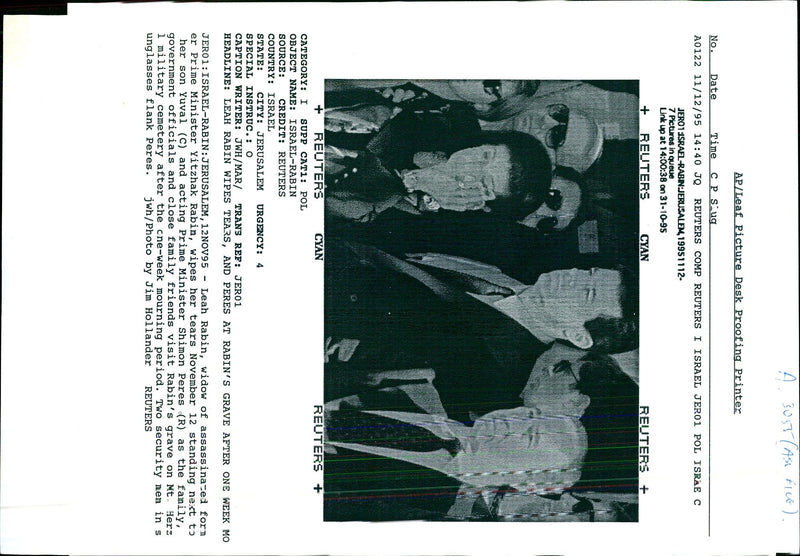 1995 CASE FILE LEAF TONY PRIME RABIN JERO MILITARY WRITER VISIT FAMILY - Vintage Photograph