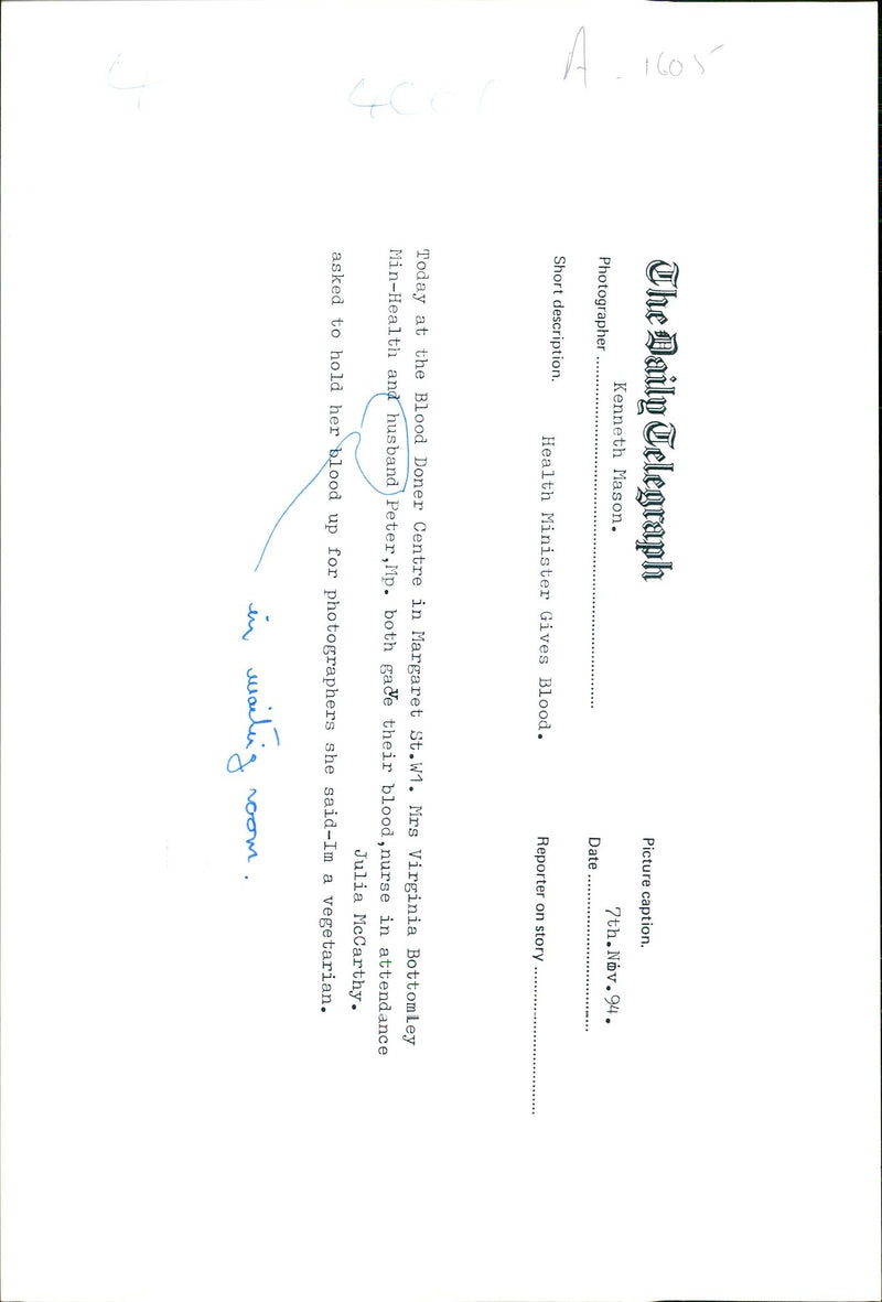 1994 HEALTH MINISTER GIVES BLOOD KENNETH MASON MARGARET STW PETER - Vintage Photograph