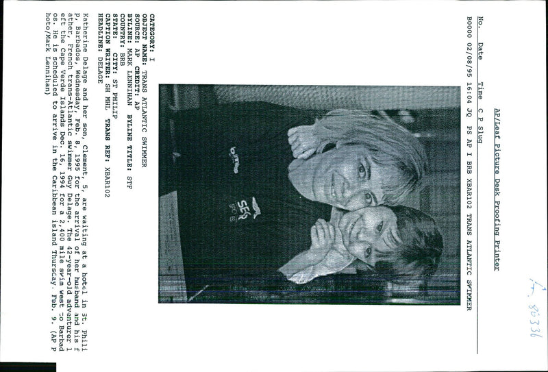 1995 KATHERINE DELAGE AND HER MARK LENNIHAN EFT TITLE WRITER FRENCH COUNTRY - Vintage Photograph