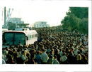 1995 THOUSANDS MOURNERS JAM THE ENT TONY PRIME JEROME TITLE WRITER COUNTRY - Vintage Photograph