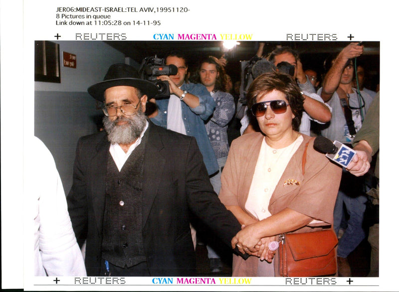 1995 SHLOMO AMIR YITZHAK RABIN WRITER COUNTRY - Vintage Photograph