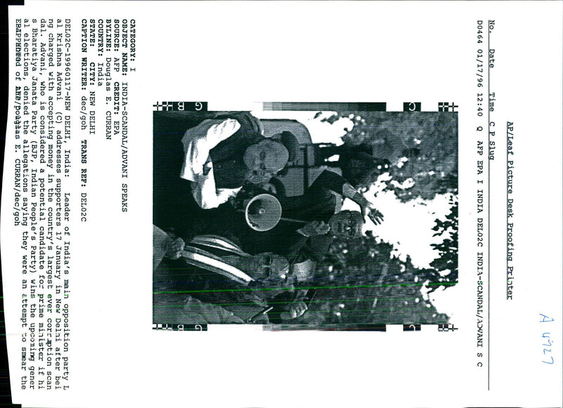 LEAF PICTURE DESK PROOF TONY PRIME WRITER LEADER COUNTRY CONSIDERED - Vintage Photograph