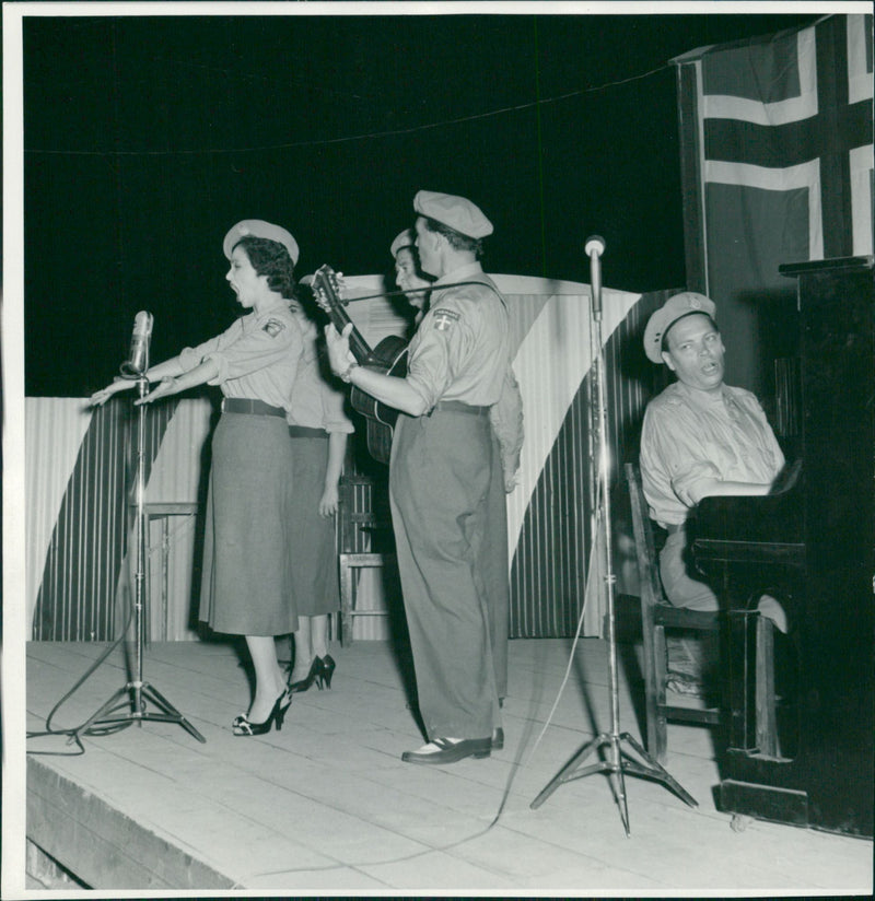 Military musicians - Vintage Photograph