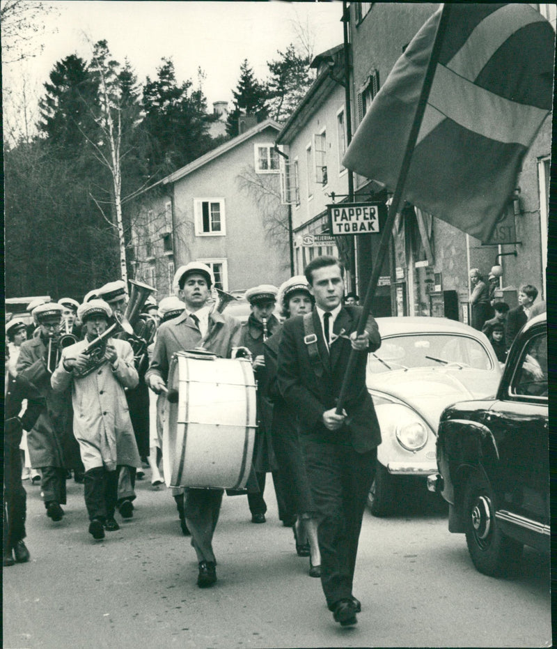 Musician parade - Vintage Photograph